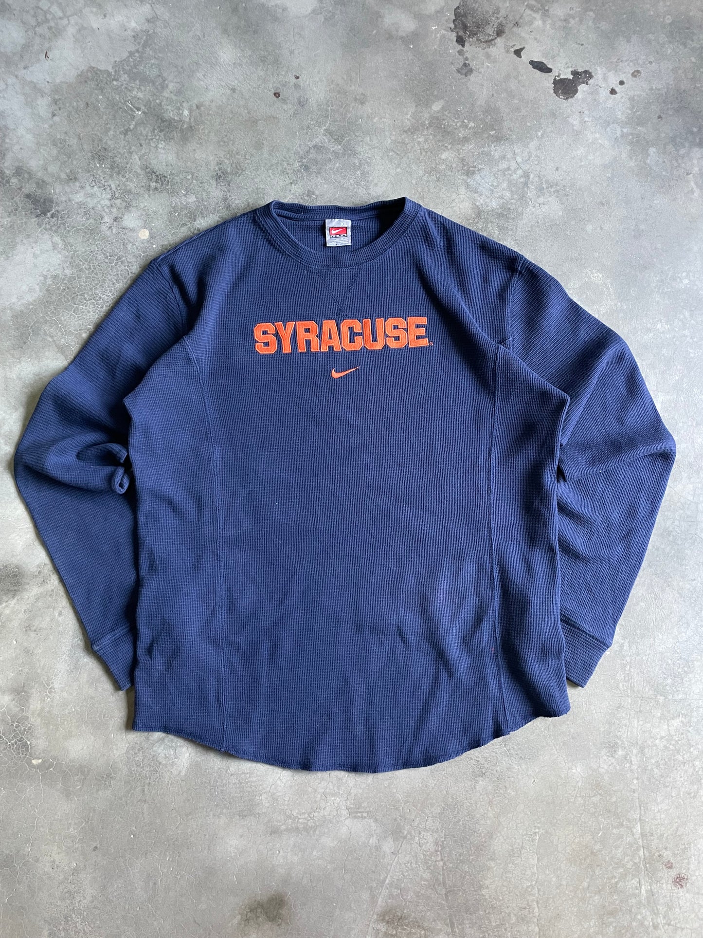 VINTAGE POLERA MANGA LARGA NIKE-L