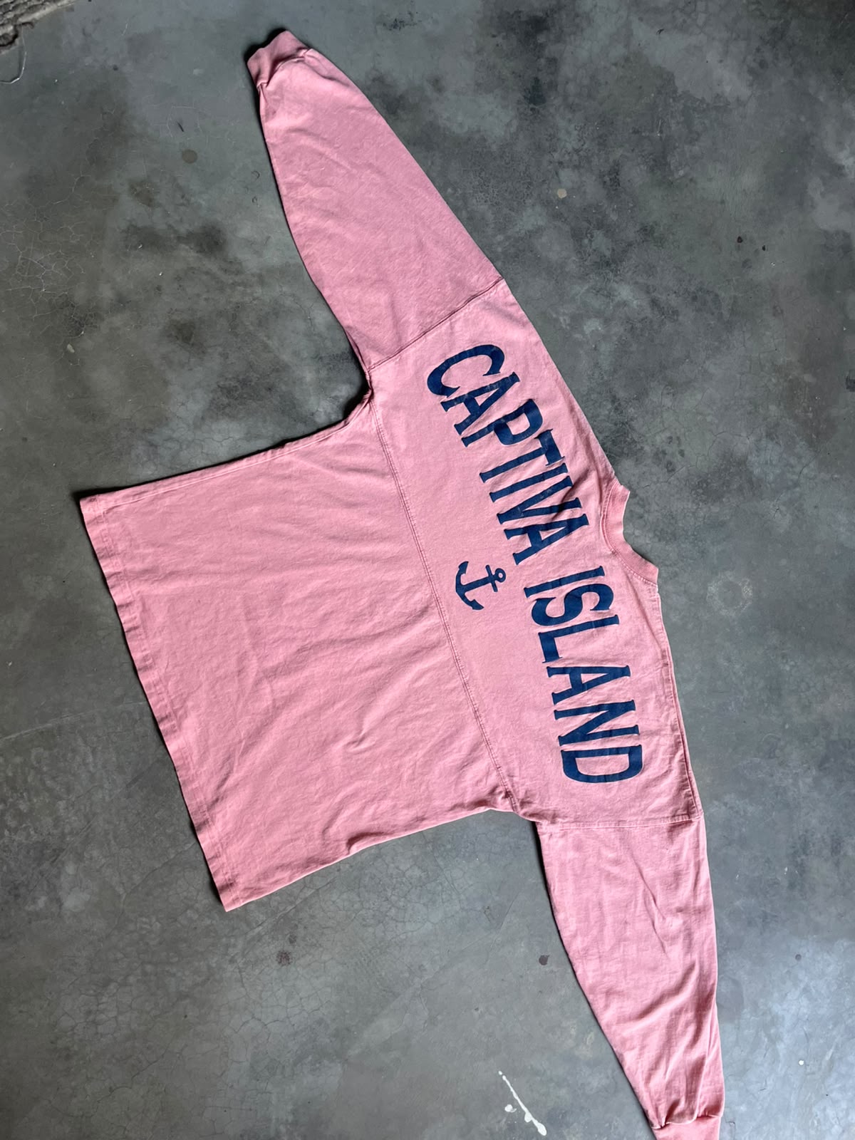 VINTAGE POLERA MNAGA LARGA CAPITIVA ISLAND-M