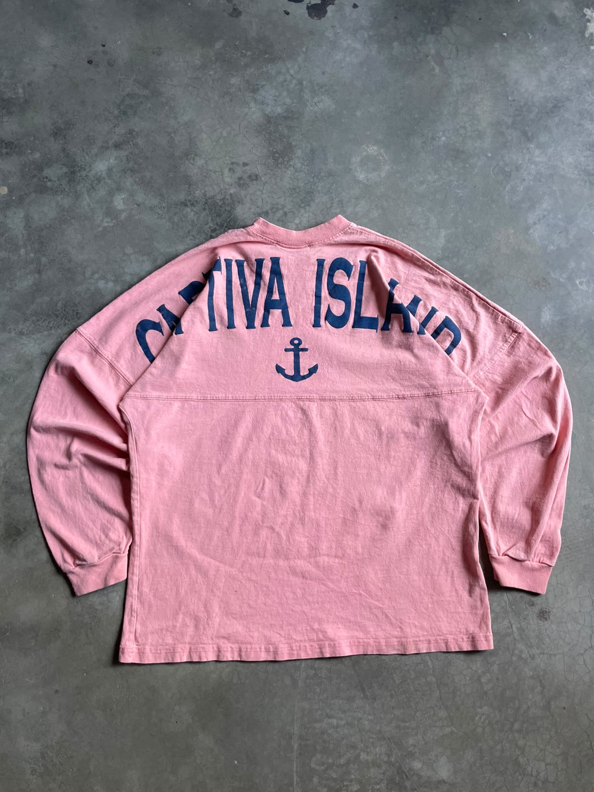 VINTAGE POLERA MNAGA LARGA CAPITIVA ISLAND-M