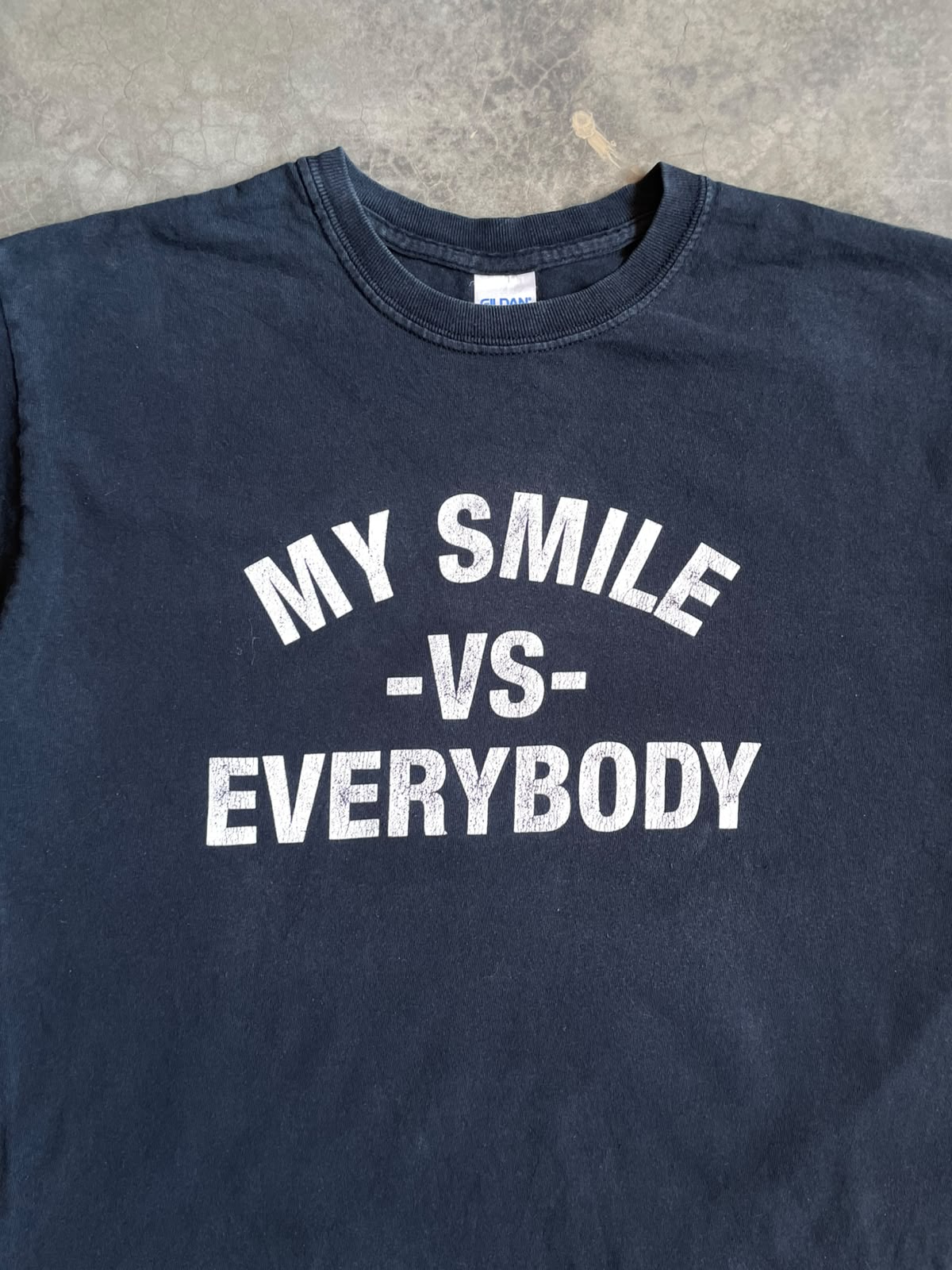 VINTAGE MY SMILE VS EVERYBODY POLERA-M